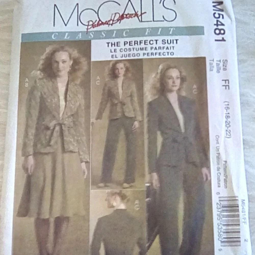 McCall's The Perfect Suit Sz 16-18-20-22